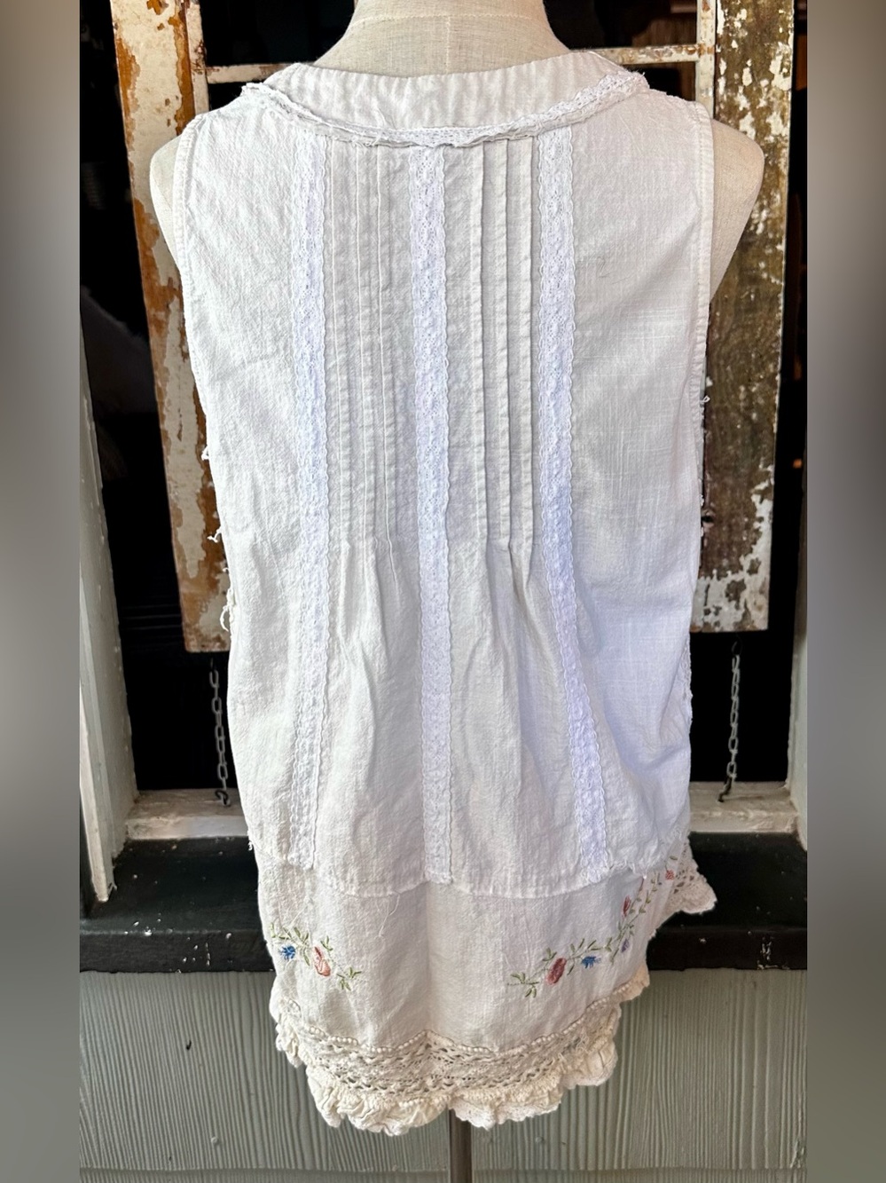 POL Embroidered Lace Boho Babydoll Tank Top Small - Picture 4 of 9